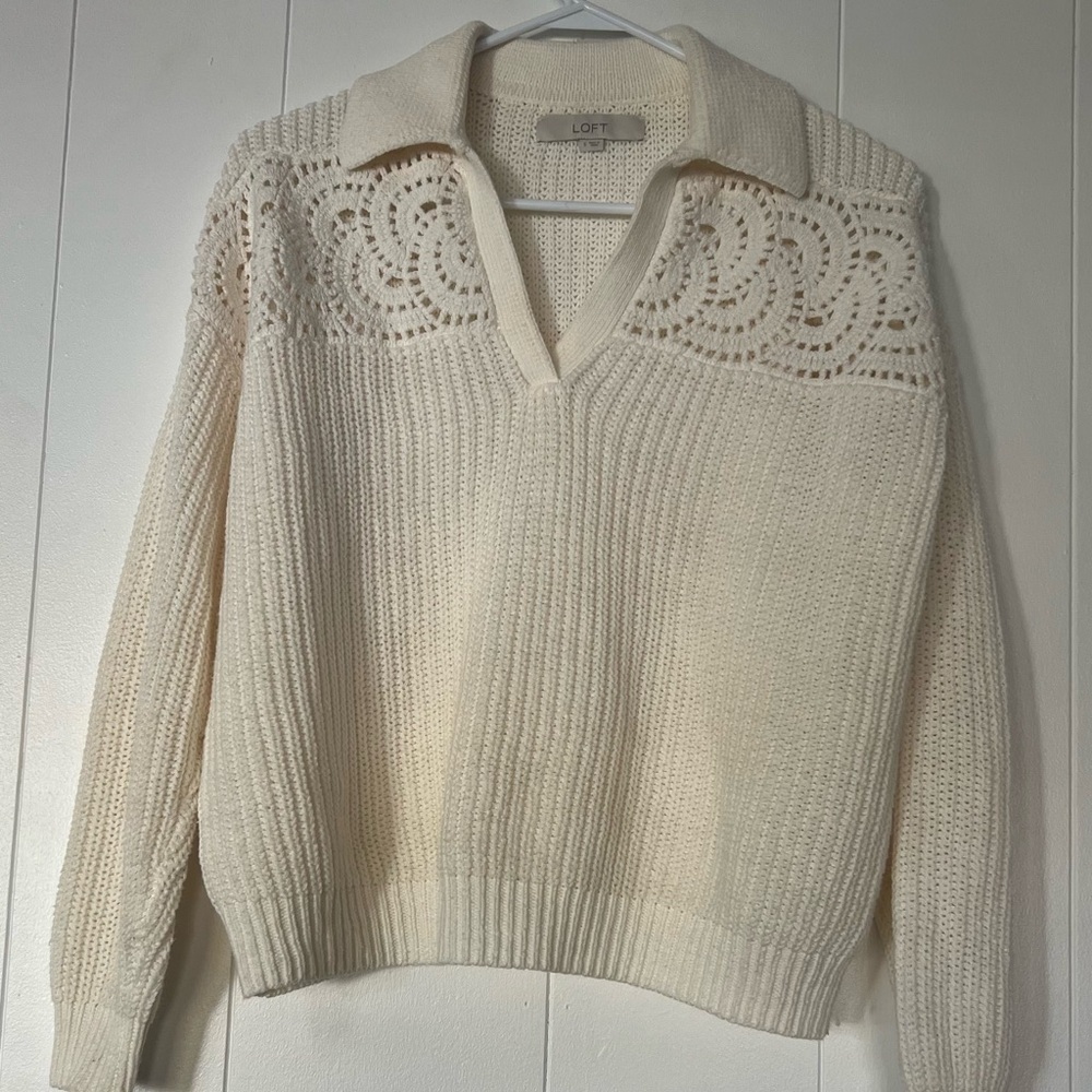 Loft Women’s Cream Color V Neck Sweater 15